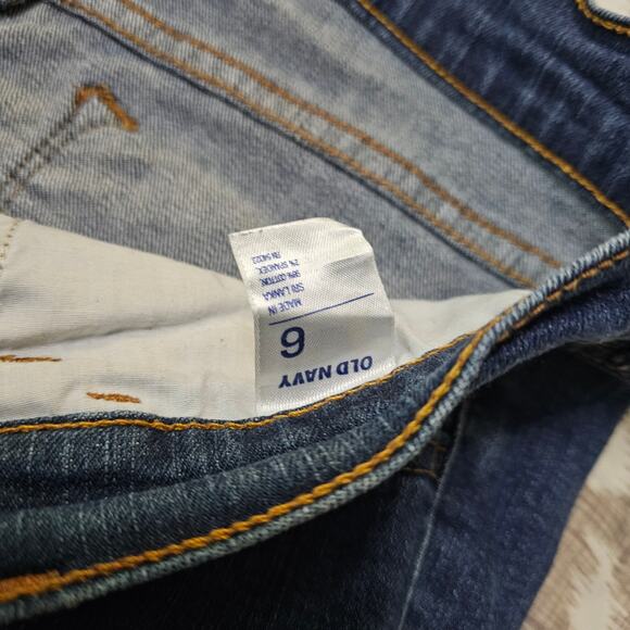Old Navy Diva Jean Shorts Size 6 - Picture 5 of 5